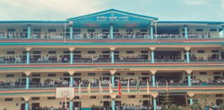 मध्यविन्दु क्याम्पस र विद्यार्थीद्वारा भाेटेकोशी बाढीपीडितलाई ४ लाख २२ हजार सहयोग