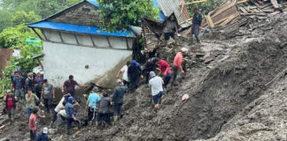 पाल्पामा पहिरोमा पुरिएर ५ जनाको मृत्यु