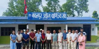 क्षेत्राधिकार बाहिर गएर नवलपुरका स्थानीय तहले विज्ञापन कर उठाएको भन्दै विरोध