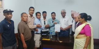 जग्गा नापजाँच गरि तत्काल पुर्जा वितरण गर्न माग गर्दै आयोगलाई लामिचौरको ज्ञापनपत्र