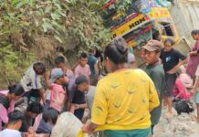 टिप्पर दुर्घटना हुँदा नवलपुरमा तीन जना गम्भीर घाइते