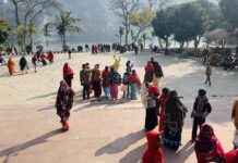 नेपाल आउने भारतीय पर्यटक खर्च गर्दैनन्, फोहोर थुपारेर जान्छन्