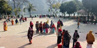 नेपाल आउने भारतीय पर्यटक खर्च गर्दैनन्, फोहोर थुपारेर जान्छन्