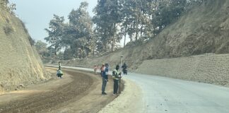 दाउन्ने पूर्वी खण्ड एकातर्फी ढलान सडकले जोडियो