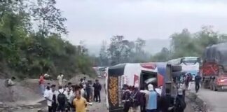 नवलपुरको ज्यामिरेमा बस दुर्घटना हुँदा १३ जना घाइते
