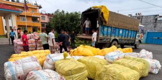 ६२ लाख ५० हजार रुपैयाँ बराबरका भन्सार छलीका सामान नवलपुर प्रहरीको नियन्त्रणमा