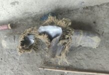 नारायणी नदी किनारमा भेटिएका दुई शंकास्पद बस्तु पड्किँदा ३ जना घाइते